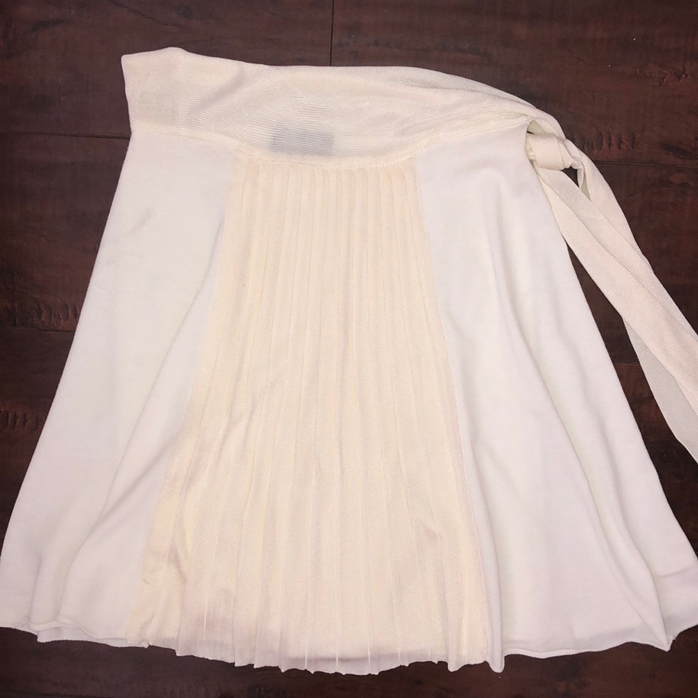 EMPORIO ARMANI SKIRT⭐️